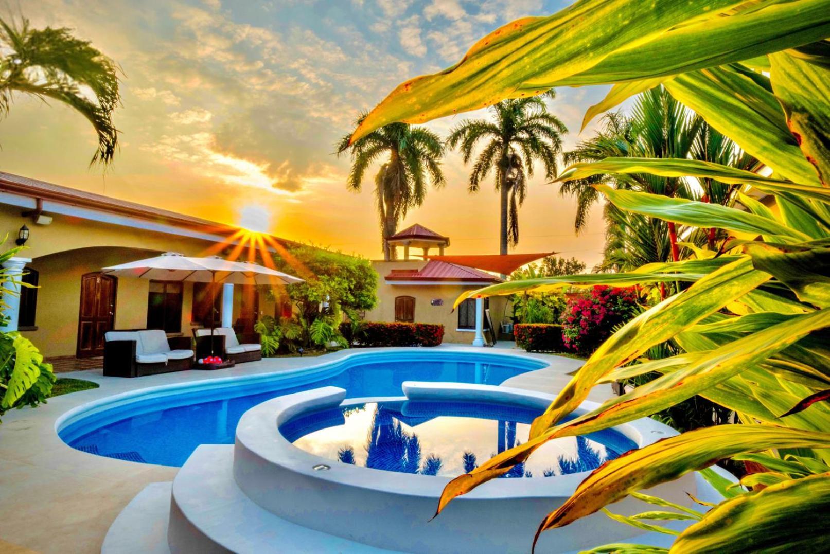 Las Brisas Resort And Villas Jacó Esterno foto